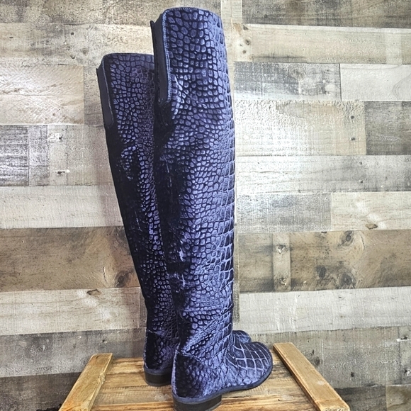 STUART WEITZMAN OTK Velvet Croc Print Boots - 38.5 - Picture 4 of 11